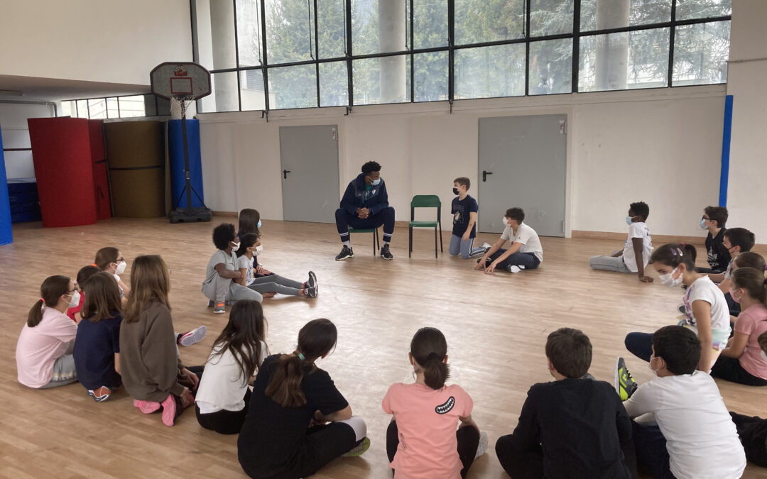 JORDAN BAYEHE PROTAGONISTA DEL PROGETTO “A SCUOLA DI BASKET”