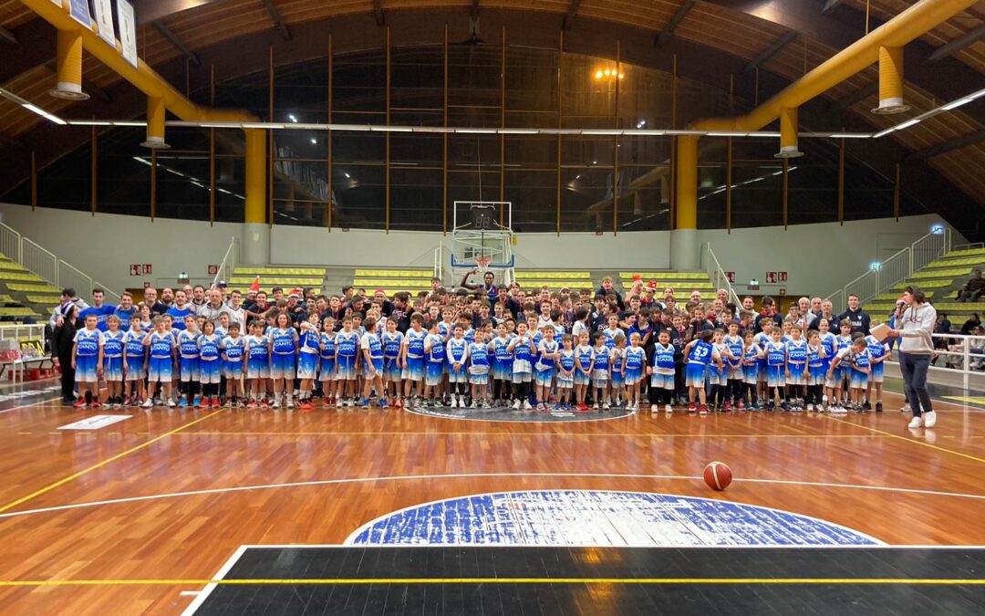 UN SUCCESSO IL NATALE DI PGC E MINIBASKET