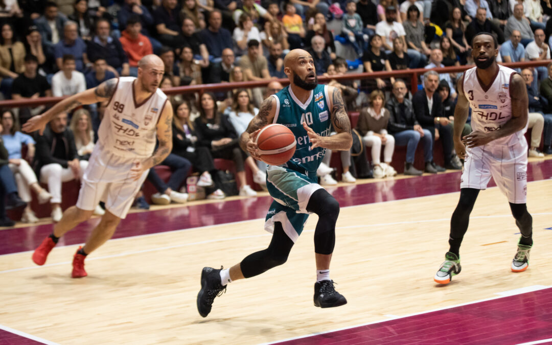CANTÙ CHIUDE I CONTI CON NARDÒ A GARA 4 E VOLA IN SEMIFINALE