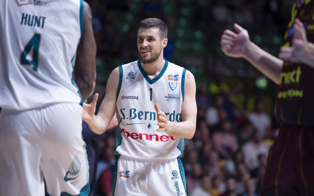 L’ACQUA S.BERNARDO CANTÙ SI AGGIUDICA ANCHE GARA 2 CONTRO NARDÒ