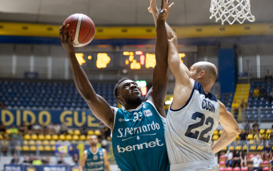 L’ACQUA S.BERNARDO CADE A TORINO  78-67