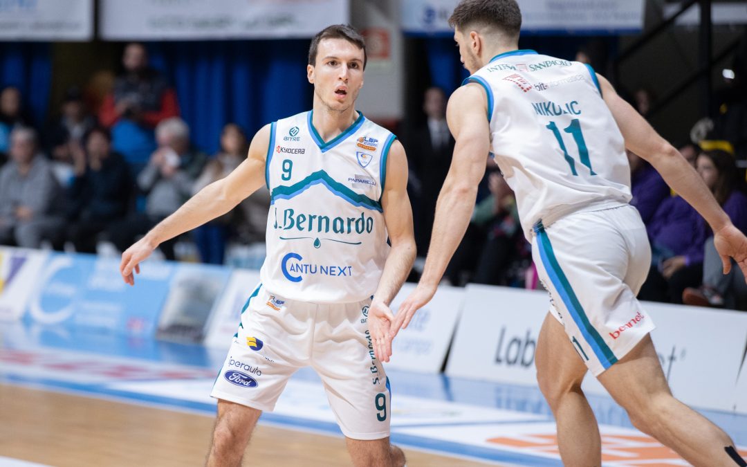 REAZIONE SERVITA: L’ACQUA S.BERNARDO CONTROLLA RIETI E SI IMPONE 81-66