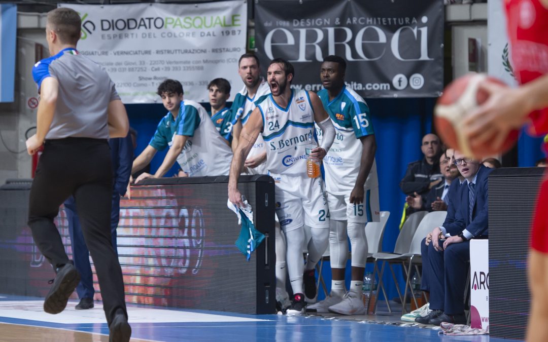 L’ACQUA S.BERNARDO CANTÙ ATTENDE RIMINI TRA LE MURA AMICHE DEL PALAFITLINE