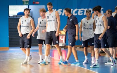 ESORDIO CONVINCENTE PER L’ACQUA S.BERNARDO: SARONNO BATTUTA NEL PRIMO SCRIMMAGE STAGIONALE
