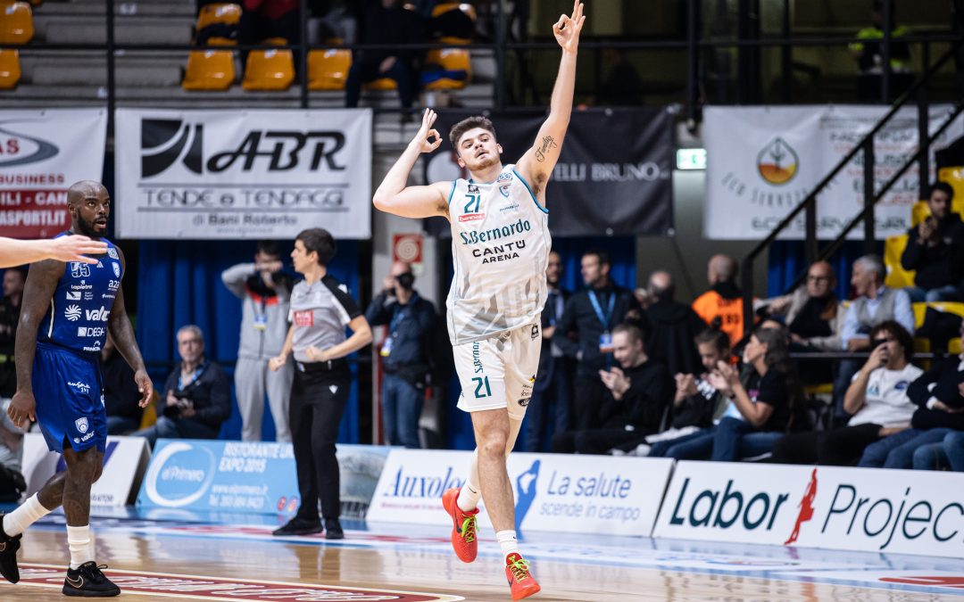 L’ACQUA S.BERNARDO DEBUTTA AL PALADESIO DOMINANDO BRINDISI: FINISCE 75-57