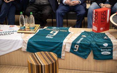 NEL WEEKEND DEL SALONE DEL MOBILE L’ACQUA S.BERNARDO TORNA IN CAMPO CON LA SPECIALE DIVISA DEDICATA AL LEGNO