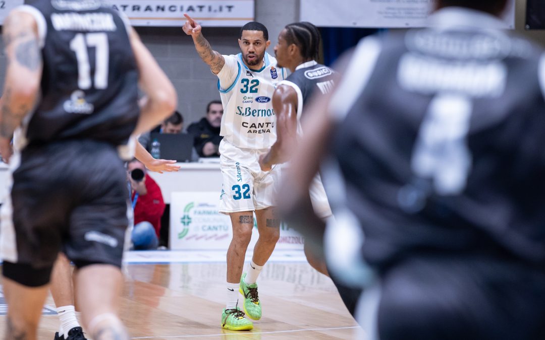 TORTONA VINCE AL PALADESIO 79-85