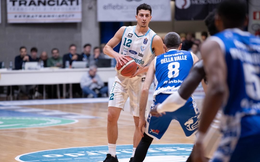 BRESCIA VINCE NEL FINALE: L’ACQUA S.BERNARDO SCONFITTA 71-76