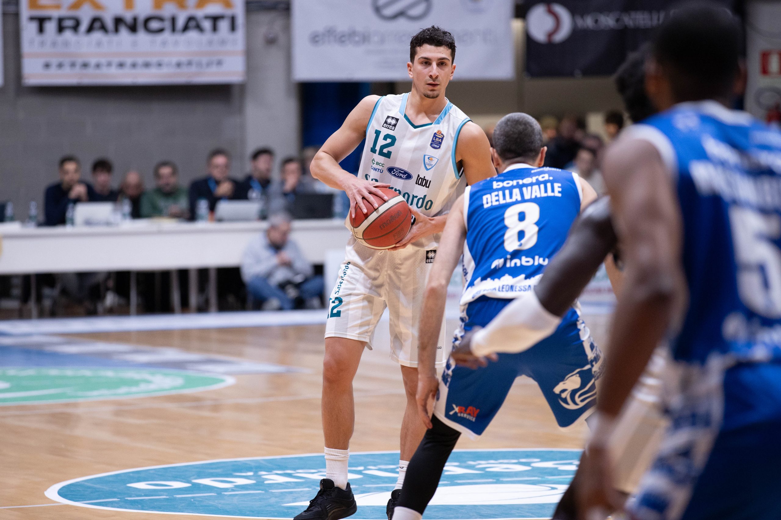 BRESCIA VINCE NEL FINALE: L’ACQUA S.BERNARDO SCONFITTA 71-76