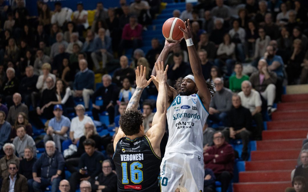 L’ACQUA S.BERNARDO SI SPEGNE NEL FINALE: CREMONA VINCE 89-87