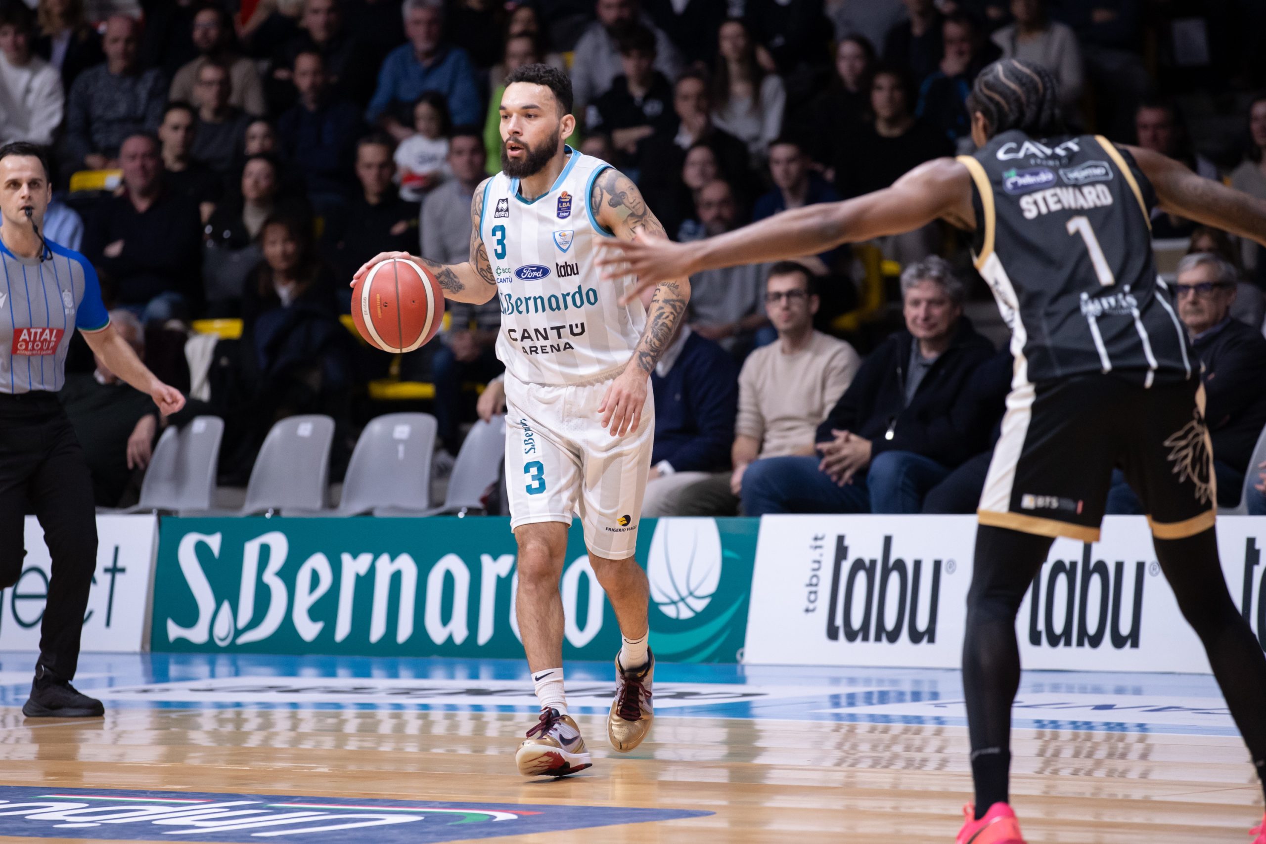 DOPO UN MESE DI ATTESA L’ACQUA S.BERNARDO TORNA A DESIO PER AFFRONTARE NAPOLI
