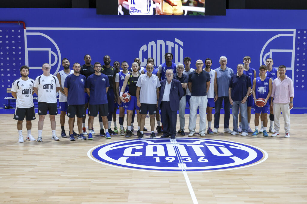 QUATTRO LEGGENDE INCONTRANO LA SQUADRA