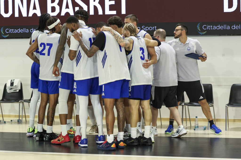 CANTÙ LOTTA, MA TORTONA VINCE 78-76